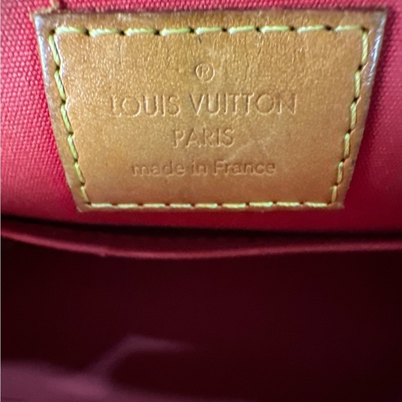 Louis Vuitton Red Vernis Alma BB - Picture 11 of 13